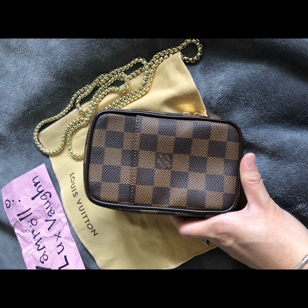 ❌SOLD❌ Authentic Louis Vuitton Etui okapi gm